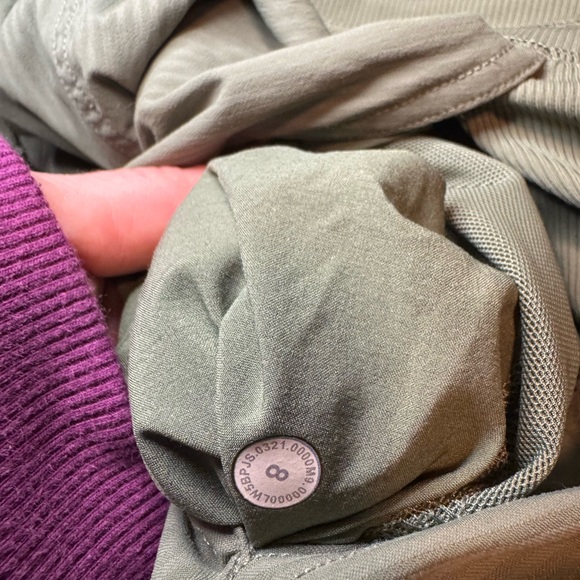 Lululemon Dance Studio Jogger in Green Twill - Picture 7 of 7